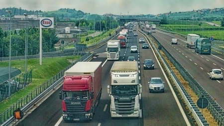 Verkehrsgeschehen auf der Autobahn