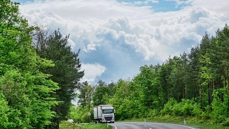 Grüne LKW bringen Wende